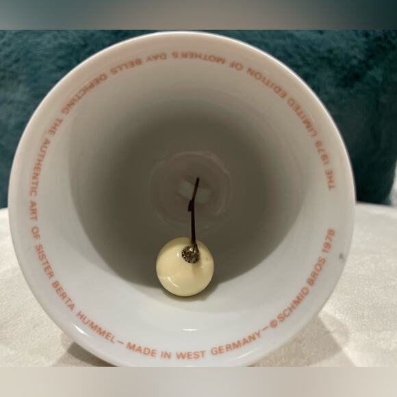 SisterBertaHummel Mothers Day 1979 Porcelain Bell Limited Edition Vintage Schmid - Picture 8 of 16